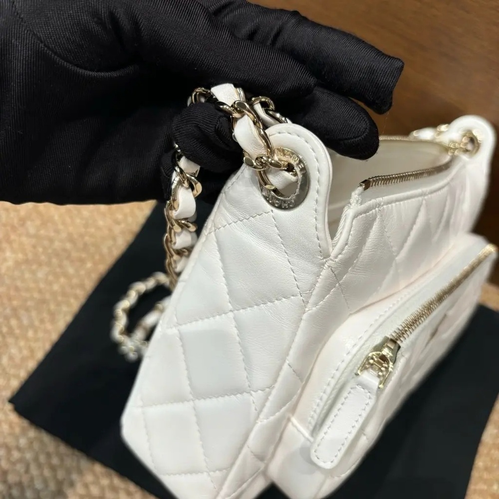 CHANEL White Quilted Crossbody Bag - Picture 9 of 15